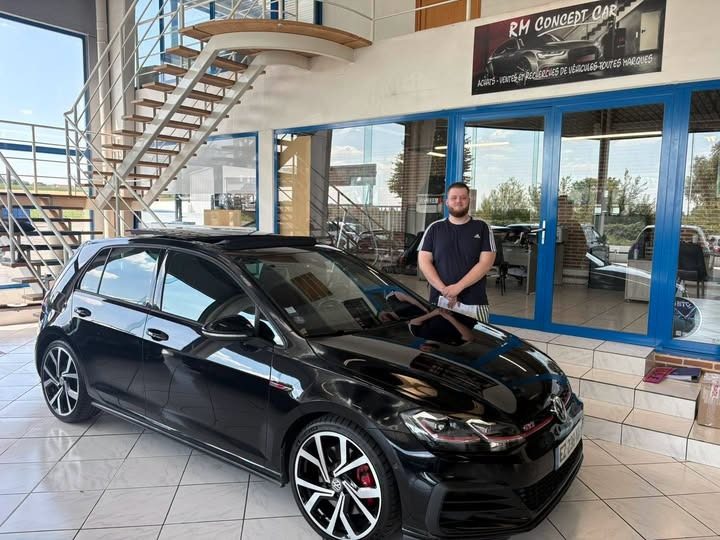 Client RM Concept Car et son véhicule